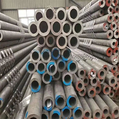 Tolerance ±1 Percent Seamless Steel Tubing Round Section Shape Used Widely in Oil Gas and Chemical Industry Applications